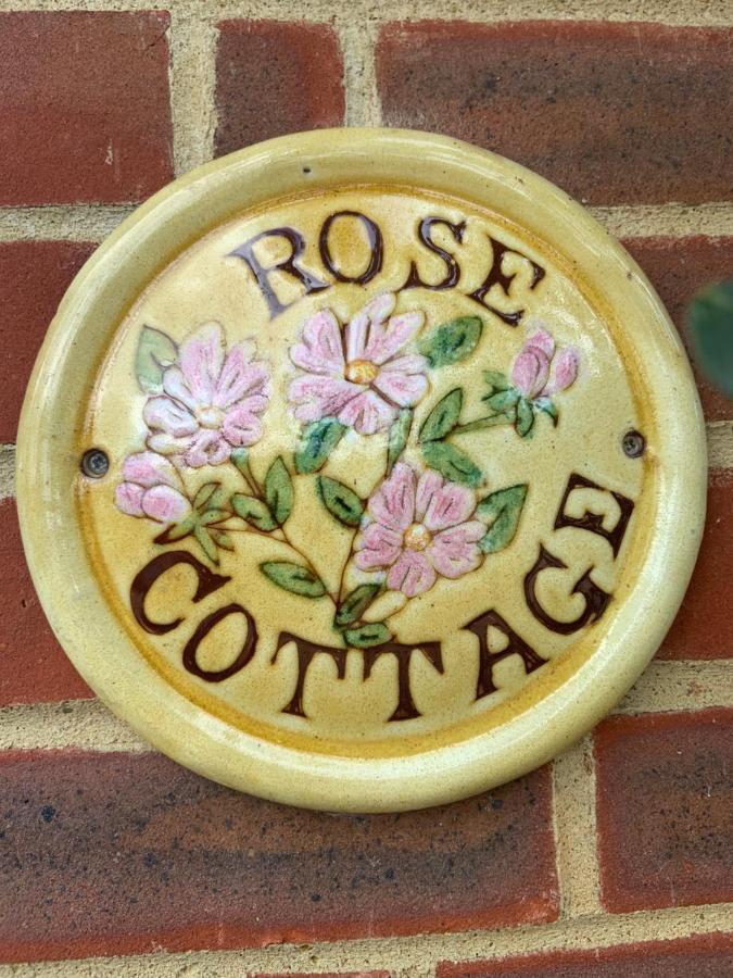 Rose Cottage ไรย์ ภายนอก รูปภาพ